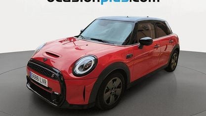 Używany Mini Cooper 178 KM (130 kW) 2021 Czerwony Hatchback