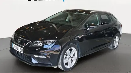 Usado Seat Leon FR 150 CV (110 kW) 2019 Negro Monovolumen