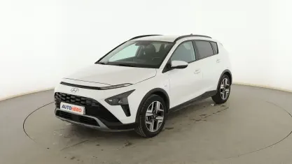 Usado Hyundai Bayon 101 CV (74 kW) 2022 Blanco SUV