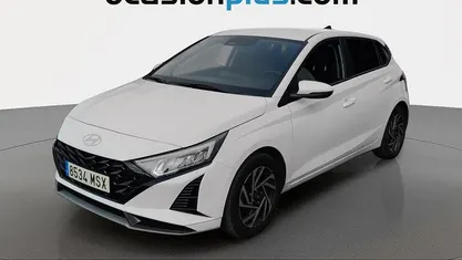 Usado Hyundai i20 100 CV (73 kW) 2024 Blanco Utilitario