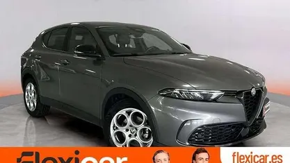 Gris Usado 2023 Alfa Romeo Tonale Sprint SUV | 20.990 € (Super precio)