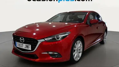 Usado Mazda 3 Luxury 120 CV (88 kW) 2017 Rojo Berlina