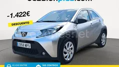 Usado 2024 Toyota Aygo Play Utilitario | 15.650 € (Precio justo)