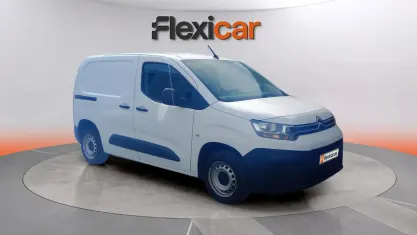 Usado Citroën Berlingo Feel 102 CV (75 kW) 2020 Blanco Monovolumen