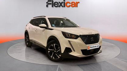 Usado Peugeot 2008 Allure 110 CV (80 kW) 2021 Blanco SUV