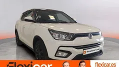Blanco Usado 2018 Ssangyong Tivoli Limited SUV | 11.390 € (Precio justo)