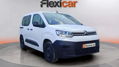 Blanco Usado 2022 Citroën e-Berlingo Feel Monovolumen | 15.890 €