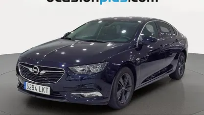 Usado Opel Insignia S 136 HP (100 kW) 2020 Azul Sedan