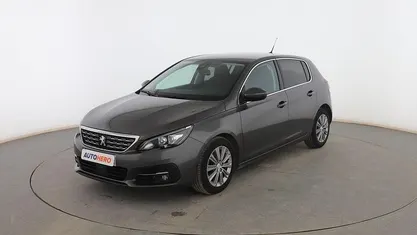 Usado Peugeot 308 Allure 102 CV (75 kW) 2021 Berlina