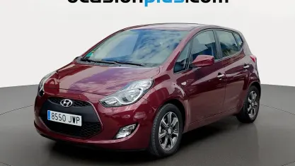 Usado Hyundai ix20 90 CV (66 kW) 2017 Rojo Utilitario