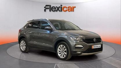 Usado VW T-Roc Advance 150 CV (110 kW) 2021 Gris SUV