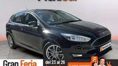 Negro Usado 2015 Ford Focus Trend Utilitario | 7890 € (Precio justo)