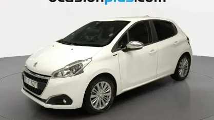 Usado Peugeot 208 Signature Sky 110 CV (80 kW) 2019 Blanco Utilitario