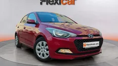 Rojo Usado 2017 Hyundai i20 Berlina | 8690 € (Buen precio)