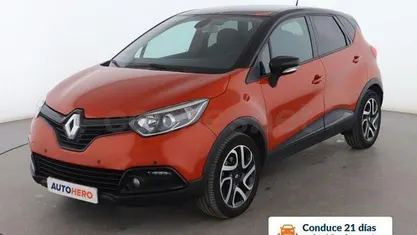 Usado 2015 Renault Captur Zen SUV | 8899 € (Buen precio)
