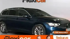 Azul Usado 2020 VW Passat Executive Familiar | 19.990 € (Precio justo)