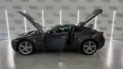 Usado Aston Martin Vantage 426 CV (313 kW) 2009 Coupe