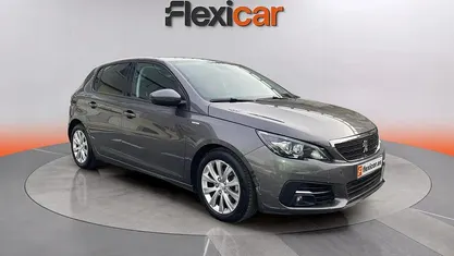 Usado Peugeot 308 Style 131 CV (96 kW) 2020 Marrón Berlina