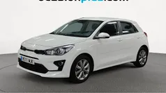 Blanco Usado 2023 Kia Rio Utilitario | 15.446 € (Precio justo)