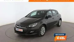 Usado 2015 Opel Astra Selective Berlina | 9199 € (Precio justo)