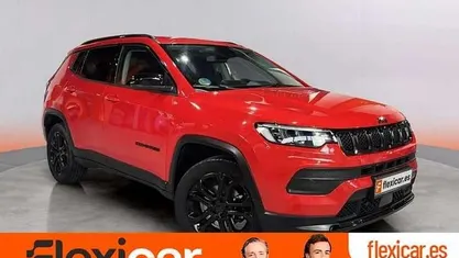 Usado Jeep Compass Night Eagle 131 CV (96 kW) 2023 Rojo SUV