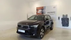 Negro Usado 2022 Volvo XC40 Core SUV | 29.900 € (Precio justo)