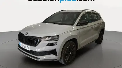 Usado Skoda Karoq SportLine 150 CV (110 kW) 2022 Gris SUV