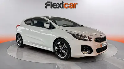 Usado Kia Ceed GT GT-Line 136 CV (100 kW) 2018 Blanco Berlina