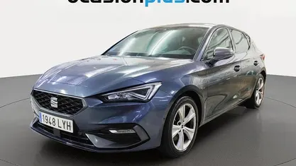 Usado Seat Leon FR 150 CV (110 kW) 2022 Gris Utilitario