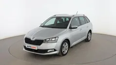 Gris / plata Usado 2021 Skoda Fabia Ambition Familiar | 11.399 € (Precio justo)