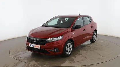Rojo Usado 2021 Dacia Sandero Essentiel Berlina | 13.199 € (Precio justo)