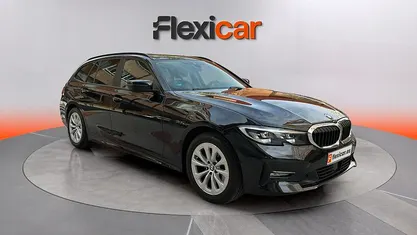 Usado BMW 320e 190 CV (139 kW) 2021 Negro Familiar