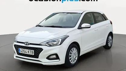 Usado Hyundai i20 100 CV (73 kW) 2019 Blanco Utilitario