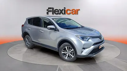 Käytetty Toyota RAV4 Advance 151 HP (111 kW) 2017 Harmaa Katumaasturi