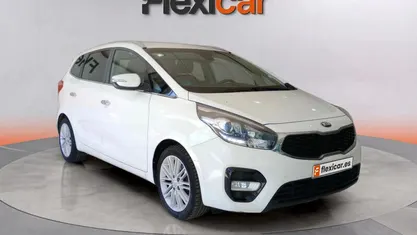 Usado Kia Carens 136 CV (100 kW) 2018 Blanco Monovolumen