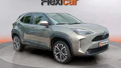 Beige Usado 2023 Toyota Yaris Hybrid Active | 22.990 € (Precio justo)
