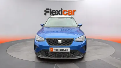 Usado Seat Arona Style 110 CV (80 kW) 2023 Azul SUV