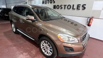 Usado Volvo XC60 Summum 205 CV (150 kW) 2009 Marrón SUV