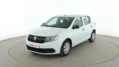 Usado Dacia Sandero Essentiel 73 CV (53 kW) 2020 Blanco Berlina