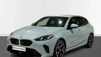 Usado BMW 120 Comfort Edition 163 CV (119 kW) 2025 Gris Utilitario