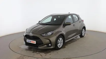 Usado Toyota Yaris Hybrid Active 116 CV (85 kW) 2021 Utilitario