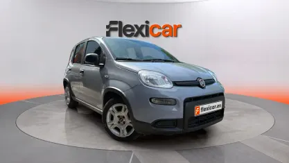 Usado Fiat Panda 71 CV (52 kW) 2023 Violeta Utilitario