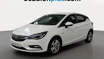 Usado 2018 Opel Astra Selective Utilitario | 11.137 € (Precio justo)