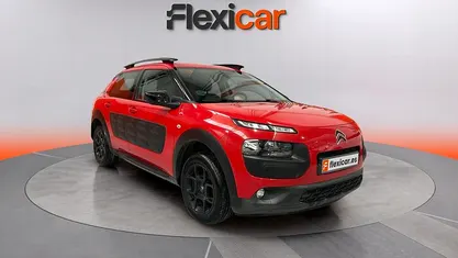 Usado Citroën C4 Feel 100 CV (73 kW) 2017 Berlina