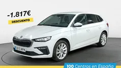 Blanco Usado 2024 Skoda Scala Selection Utilitario | 17.490 € (Precio justo)
