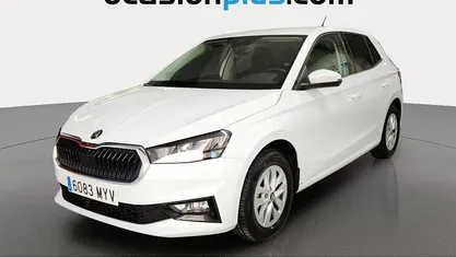 Usado 2025 Skoda Fabia Selection Utilitario | 15.900 € (Precio justo)