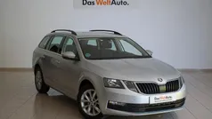 Gris Usado 2020 Skoda Octavia Ambition Familiar | 17.200 € (Precio justo)
