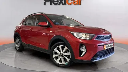 Usado 2023 Kia Stonic SUV | 13.490 € (Buen precio)
