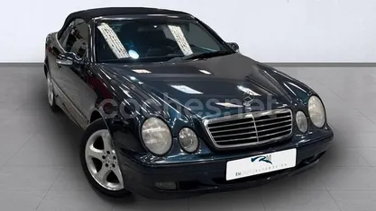 Negro Usado 2003 Mercedes CLK230 Avantgarde Descapotable | 11.500 €