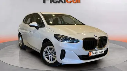 Blanco Usado 2024 BMW 218 Monovolumen | 21.990 € (Buen precio)